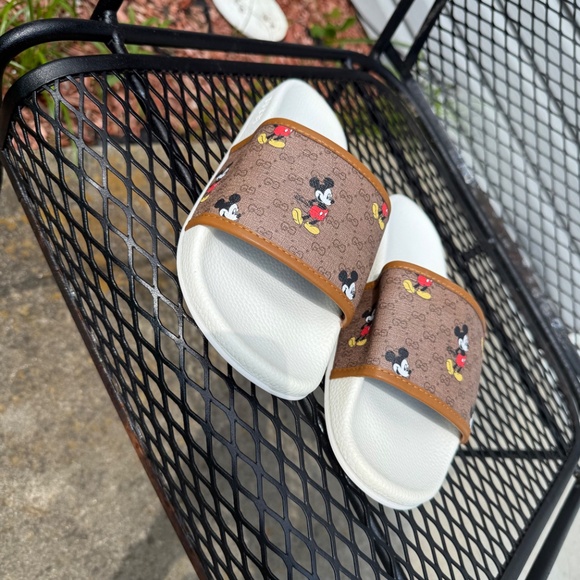 Gucci slides - Picture 4 of 4